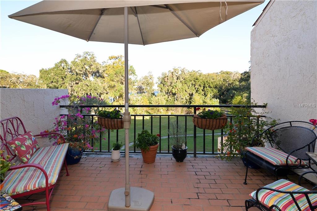 1162 CARMEL CIRCLE, CASSELBERRY, Florida 32707, 3 Bedrooms Bedrooms, 6 Rooms Rooms,2 BathroomsBathrooms,Residential,For sale,CARMEL,O5551675