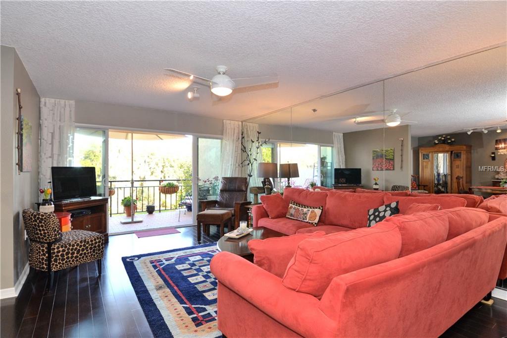 1162 CARMEL CIRCLE, CASSELBERRY, Florida 32707, 3 Bedrooms Bedrooms, 6 Rooms Rooms,2 BathroomsBathrooms,Residential,For sale,CARMEL,O5551675