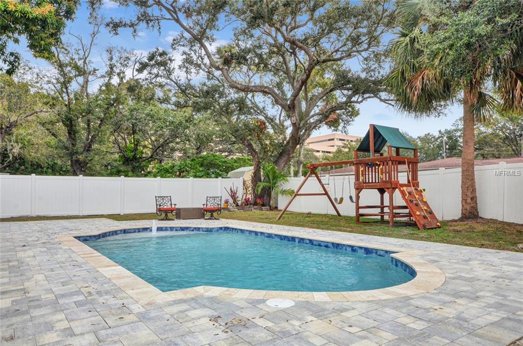 206 S OCCIDENT STREET, TAMPA, Florida 33609, 3 Bedrooms Bedrooms, 6 Rooms Rooms,2 BathroomsBathrooms,Residential,For sale,OCCIDENT,T2920218