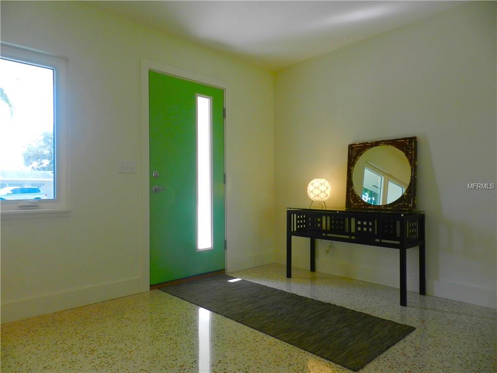 2460 TROPICAL SHORES DRIVE SE, ST PETERSBURG, Florida 33705, 3 Bedrooms Bedrooms, 3 Rooms Rooms,2 BathroomsBathrooms,Residential,For sale,TROPICAL SHORES,U7843184