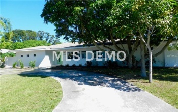 2460 TROPICAL SHORES DRIVE SE, ST PETERSBURG, Florida 33705, 3 Bedrooms Bedrooms, 3 Rooms Rooms,2 BathroomsBathrooms,Residential,For sale,TROPICAL SHORES,U7843184