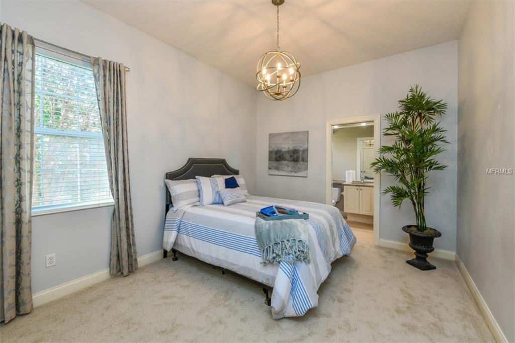 7026 KINGSMILL COURT, LAKEWOOD RANCH, Florida 34202, 4 Bedrooms Bedrooms, 10 Rooms Rooms,4 BathroomsBathrooms,Residential,For sale,KINGSMILL,A4207165