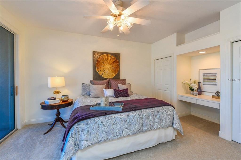 7026 KINGSMILL COURT, LAKEWOOD RANCH, Florida 34202, 4 Bedrooms Bedrooms, 10 Rooms Rooms,4 BathroomsBathrooms,Residential,For sale,KINGSMILL,A4207165