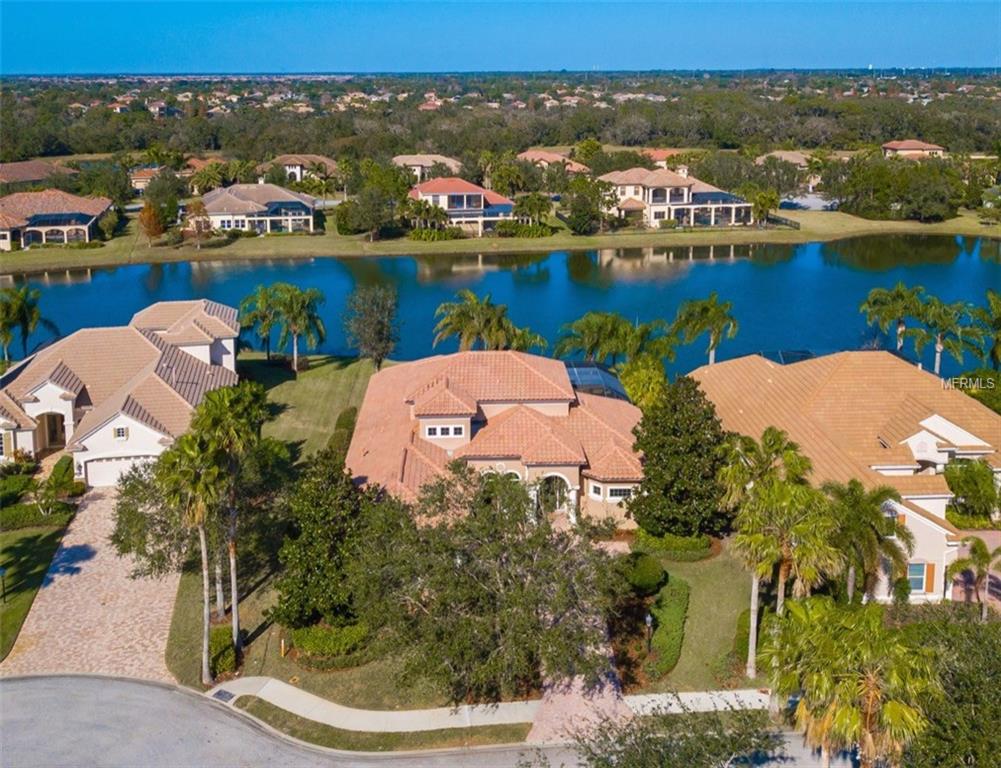 7026 KINGSMILL COURT, LAKEWOOD RANCH, Florida 34202, 4 Bedrooms Bedrooms, 10 Rooms Rooms,4 BathroomsBathrooms,Residential,For sale,KINGSMILL,A4207165