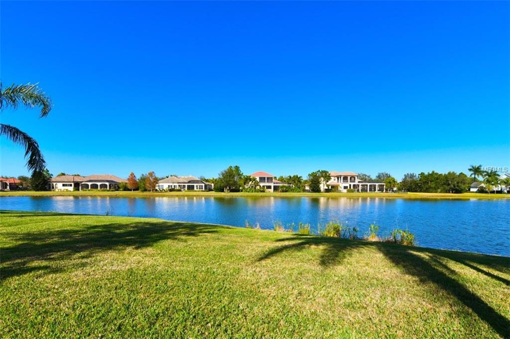 7026 KINGSMILL COURT, LAKEWOOD RANCH, Florida 34202, 4 Bedrooms Bedrooms, 10 Rooms Rooms,4 BathroomsBathrooms,Residential,For sale,KINGSMILL,A4207165
