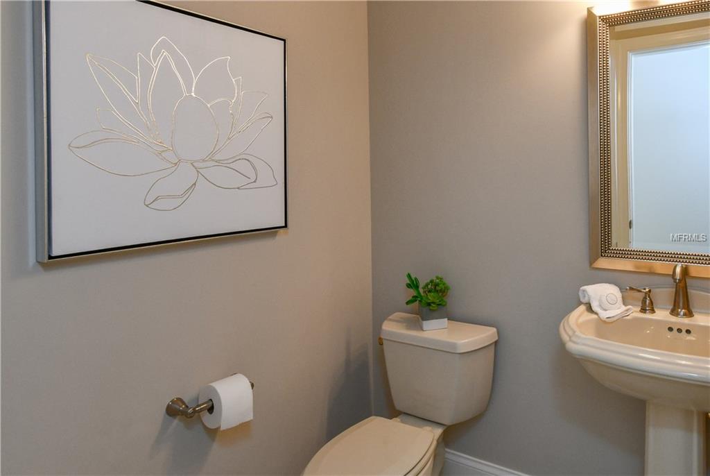 7026 KINGSMILL COURT, LAKEWOOD RANCH, Florida 34202, 4 Bedrooms Bedrooms, 10 Rooms Rooms,4 BathroomsBathrooms,Residential,For sale,KINGSMILL,A4207165