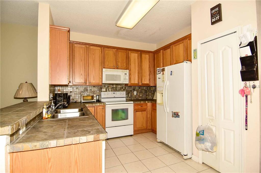 9248 RIVER ROCK LANE, RIVERVIEW, Florida 33578, 3 Bedrooms Bedrooms, 6 Rooms Rooms,2 BathroomsBathrooms,Residential,For sale,RIVER ROCK,T2925477