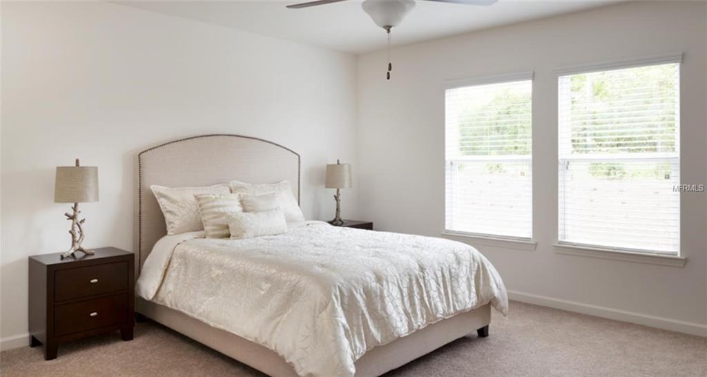 952 ROBERTA ROAD, LAKE WALES, Florida 33853, 4 Bedrooms Bedrooms, 3 Rooms Rooms,2 BathroomsBathrooms,Residential,For sale,ROBERTA,O5559413