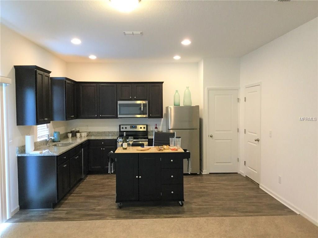 952 ROBERTA ROAD, LAKE WALES, Florida 33853, 4 Bedrooms Bedrooms, 3 Rooms Rooms,2 BathroomsBathrooms,Residential,For sale,ROBERTA,O5559413