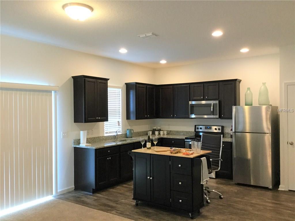 952 ROBERTA ROAD, LAKE WALES, Florida 33853, 4 Bedrooms Bedrooms, 3 Rooms Rooms,2 BathroomsBathrooms,Residential,For sale,ROBERTA,O5559413