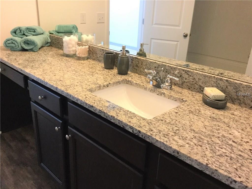 952 ROBERTA ROAD, LAKE WALES, Florida 33853, 4 Bedrooms Bedrooms, 3 Rooms Rooms,2 BathroomsBathrooms,Residential,For sale,ROBERTA,O5559413