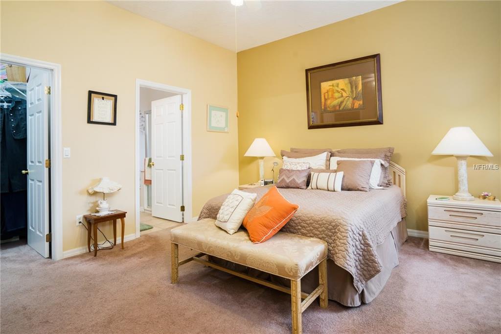 949 PICKFAIR TERRACE, LAKE MARY, Florida 32746, 3 Bedrooms Bedrooms, 10 Rooms Rooms,2 BathroomsBathrooms,Residential,For sale,PICKFAIR,O5560445