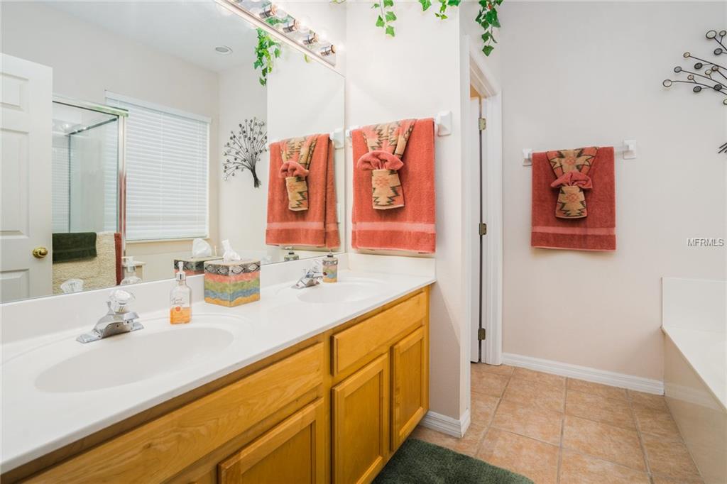 949 PICKFAIR TERRACE, LAKE MARY, Florida 32746, 3 Bedrooms Bedrooms, 10 Rooms Rooms,2 BathroomsBathrooms,Residential,For sale,PICKFAIR,O5560445