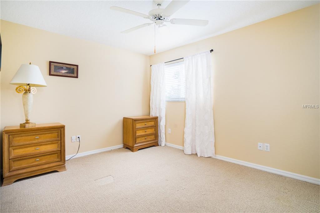 949 PICKFAIR TERRACE, LAKE MARY, Florida 32746, 3 Bedrooms Bedrooms, 10 Rooms Rooms,2 BathroomsBathrooms,Residential,For sale,PICKFAIR,O5560445