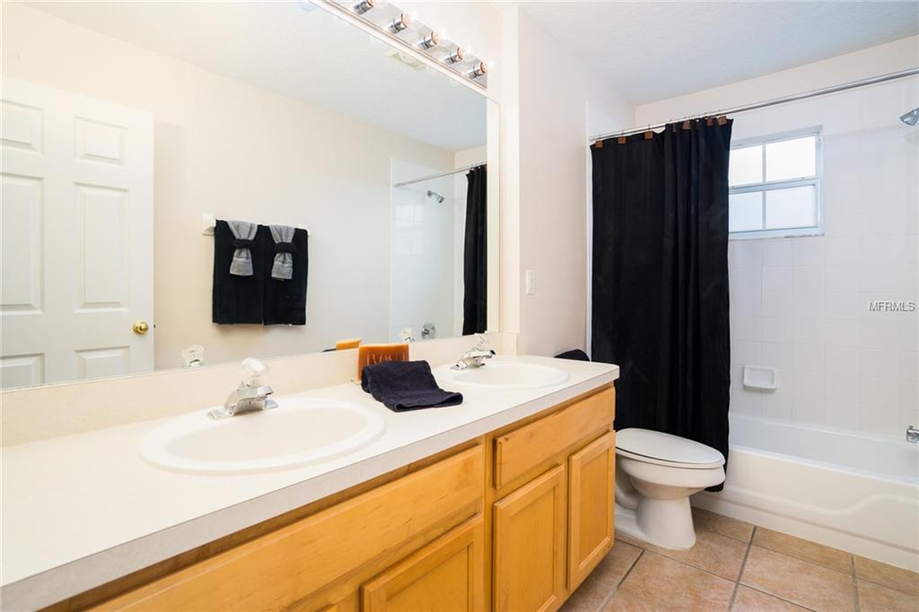 949 PICKFAIR TERRACE, LAKE MARY, Florida 32746, 3 Bedrooms Bedrooms, 10 Rooms Rooms,2 BathroomsBathrooms,Residential,For sale,PICKFAIR,O5560445