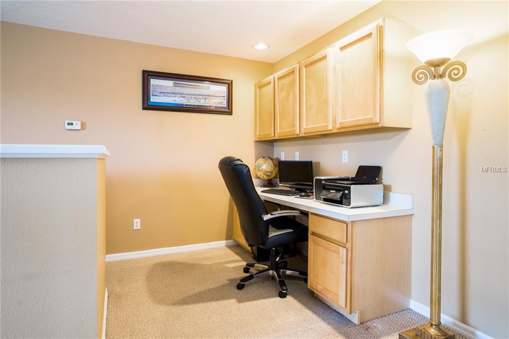 949 PICKFAIR TERRACE, LAKE MARY, Florida 32746, 3 Bedrooms Bedrooms, 10 Rooms Rooms,2 BathroomsBathrooms,Residential,For sale,PICKFAIR,O5560445