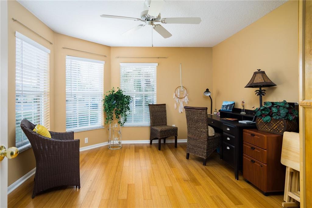 949 PICKFAIR TERRACE, LAKE MARY, Florida 32746, 3 Bedrooms Bedrooms, 10 Rooms Rooms,2 BathroomsBathrooms,Residential,For sale,PICKFAIR,O5560445