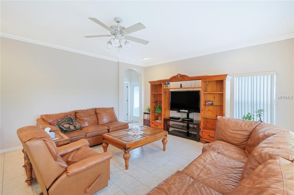 2634 RAVENDALE LANE, HOLIDAY, Florida 34691, 4 Bedrooms Bedrooms, 3 Rooms Rooms,3 BathroomsBathrooms,Residential,For sale,RAVENDALE,U7846920