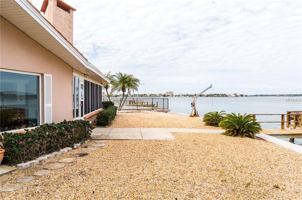 16119 6TH STREET E, REDINGTON BEACH, Florida 33708, 3 Bedrooms Bedrooms, 10 Rooms Rooms,2 BathroomsBathrooms,Residential,For sale,6TH,T2927758