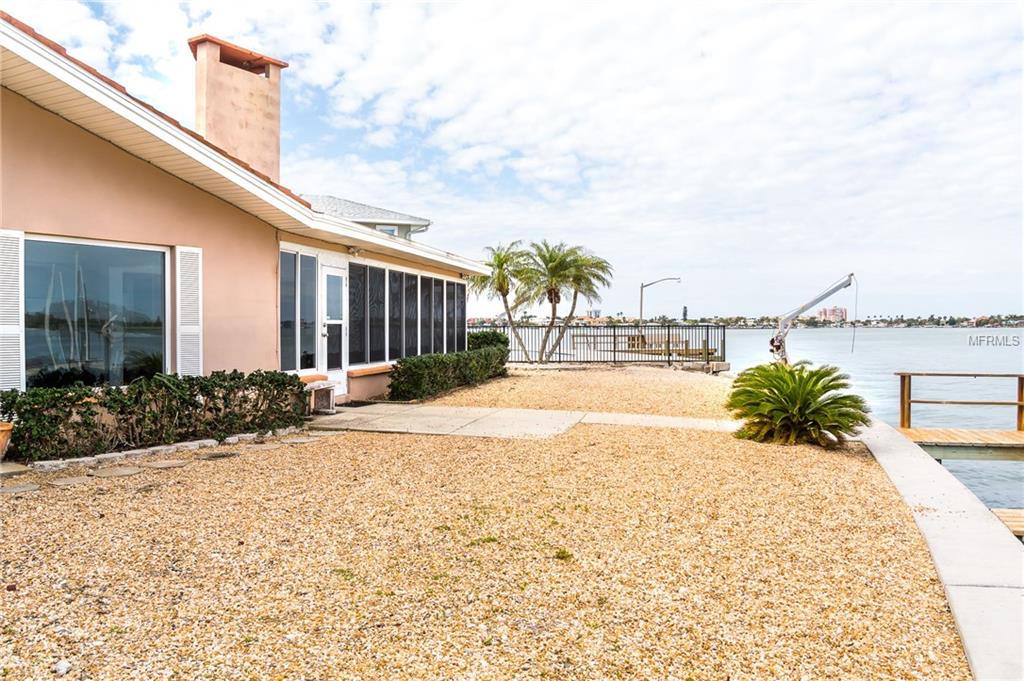 16119 6TH STREET E, REDINGTON BEACH, Florida 33708, 3 Bedrooms Bedrooms, 10 Rooms Rooms,2 BathroomsBathrooms,Residential,For sale,6TH,T2927758