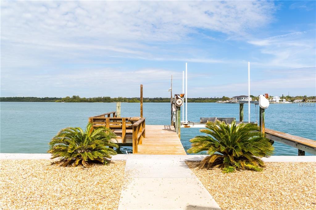 16119 6TH STREET E, REDINGTON BEACH, Florida 33708, 3 Bedrooms Bedrooms, 10 Rooms Rooms,2 BathroomsBathrooms,Residential,For sale,6TH,T2927758