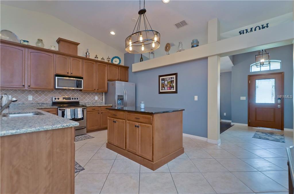 2021 ABBEY TRACE DRIVE, DOVER, Florida 33527, 4 Bedrooms Bedrooms, 9 Rooms Rooms,3 BathroomsBathrooms,Residential,For sale,ABBEY TRACE,T2927989