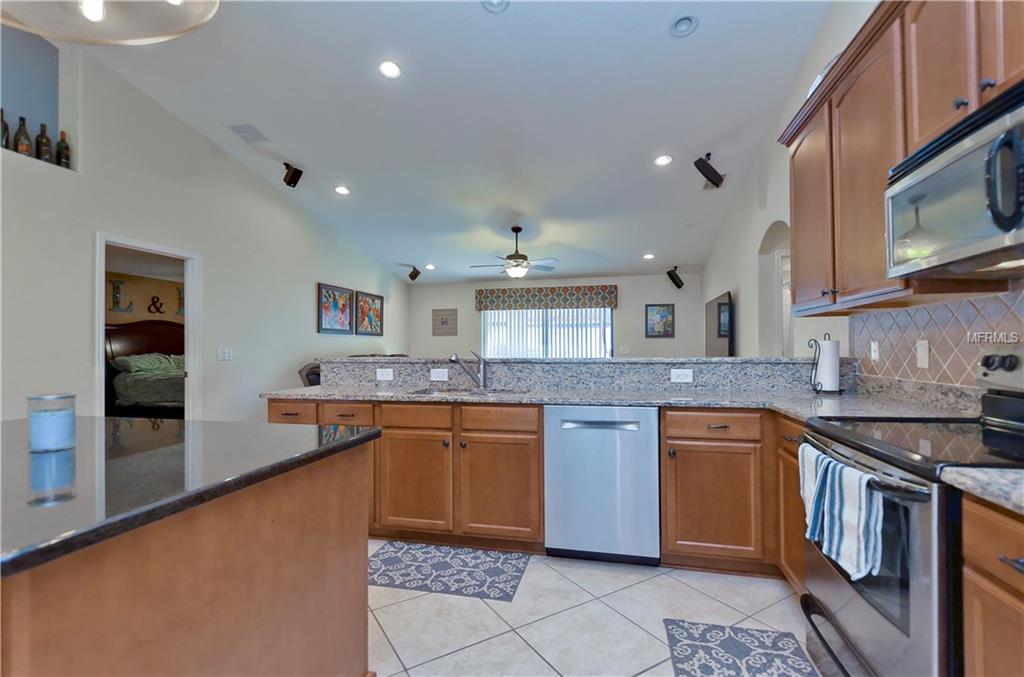 2021 ABBEY TRACE DRIVE, DOVER, Florida 33527, 4 Bedrooms Bedrooms, 9 Rooms Rooms,3 BathroomsBathrooms,Residential,For sale,ABBEY TRACE,T2927989