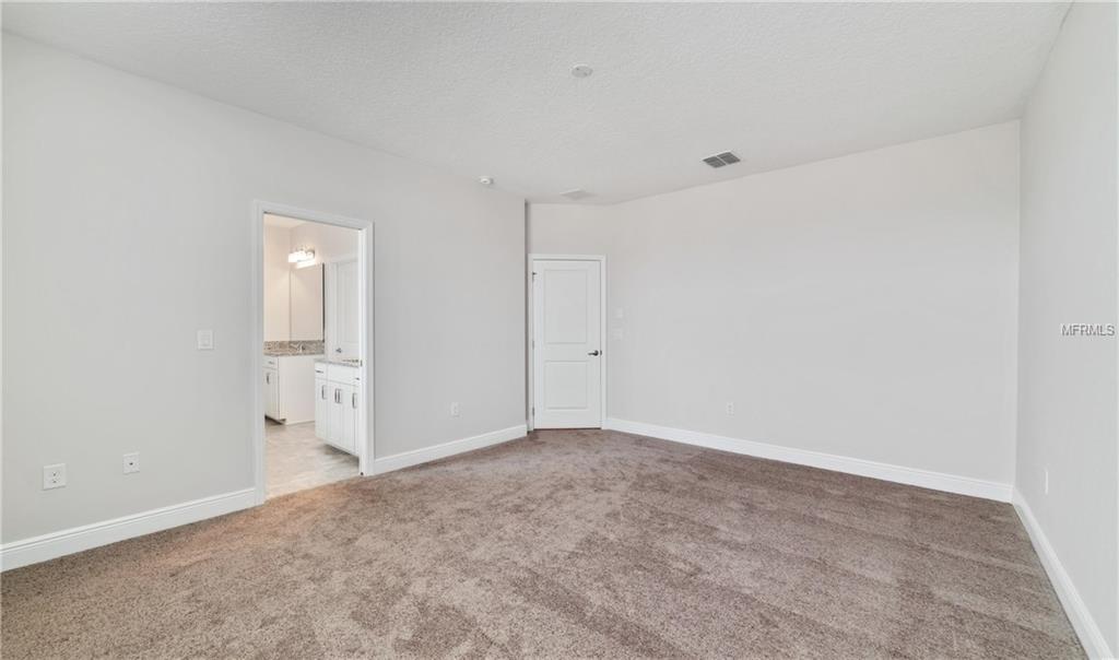 7159 SUMMERLAKE GROVES STREET, WINTER GARDEN, Florida 34787, 4 Bedrooms Bedrooms, 8 Rooms Rooms,2 BathroomsBathrooms,Residential,For sale,SUMMERLAKE GROVES,O5511077