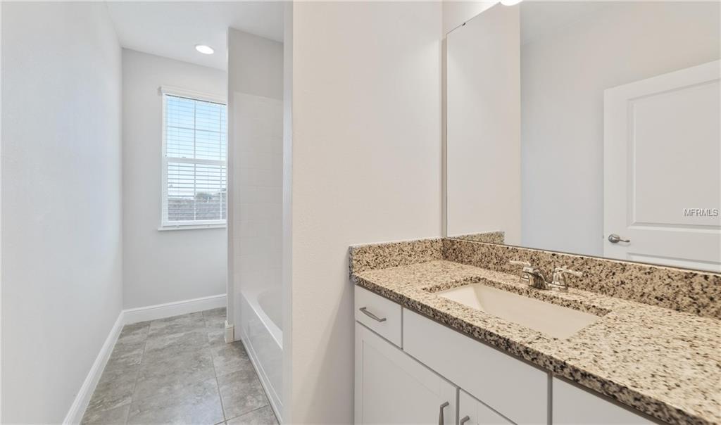 7159 SUMMERLAKE GROVES STREET, WINTER GARDEN, Florida 34787, 4 Bedrooms Bedrooms, 8 Rooms Rooms,2 BathroomsBathrooms,Residential,For sale,SUMMERLAKE GROVES,O5511077