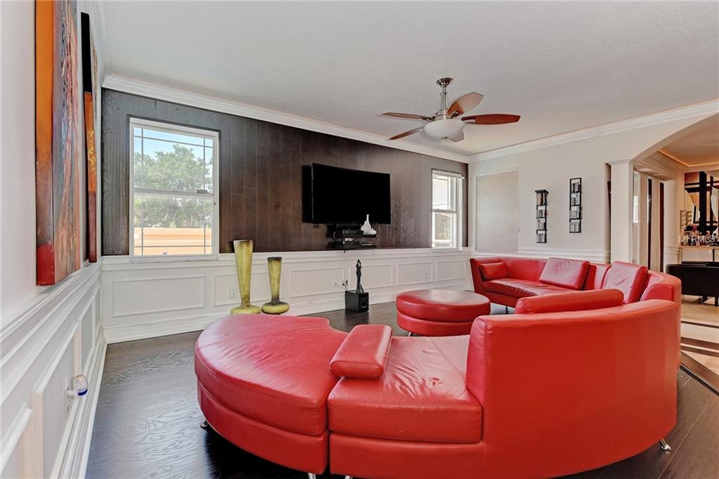 7214 36TH COURT E, SARASOTA, Florida 34243, 3 Bedrooms Bedrooms, 8 Rooms Rooms,2 BathroomsBathrooms,Residential,For sale,36TH,A4196439