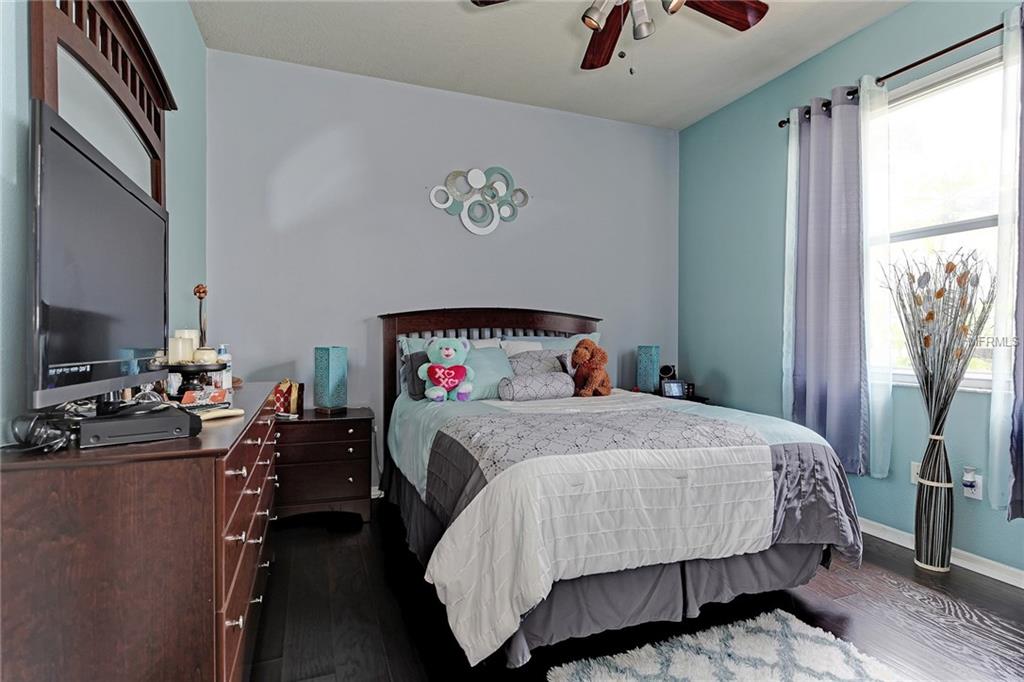 7214 36TH COURT E, SARASOTA, Florida 34243, 3 Bedrooms Bedrooms, 8 Rooms Rooms,2 BathroomsBathrooms,Residential,For sale,36TH,A4196439