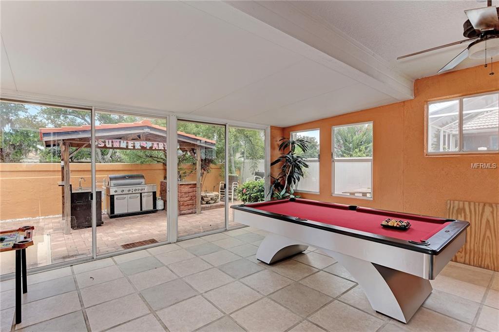 7214 36TH COURT E, SARASOTA, Florida 34243, 3 Bedrooms Bedrooms, 8 Rooms Rooms,2 BathroomsBathrooms,Residential,For sale,36TH,A4196439