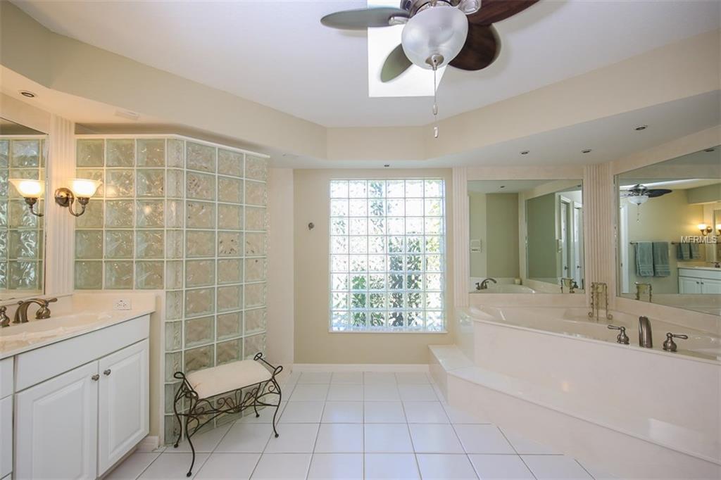 4407 ALBACORE CIRCLE, PORT CHARLOTTE, Florida 33948, 4 Bedrooms Bedrooms, 11 Rooms Rooms,2 BathroomsBathrooms,Residential,For sale,ALBACORE,C7245070