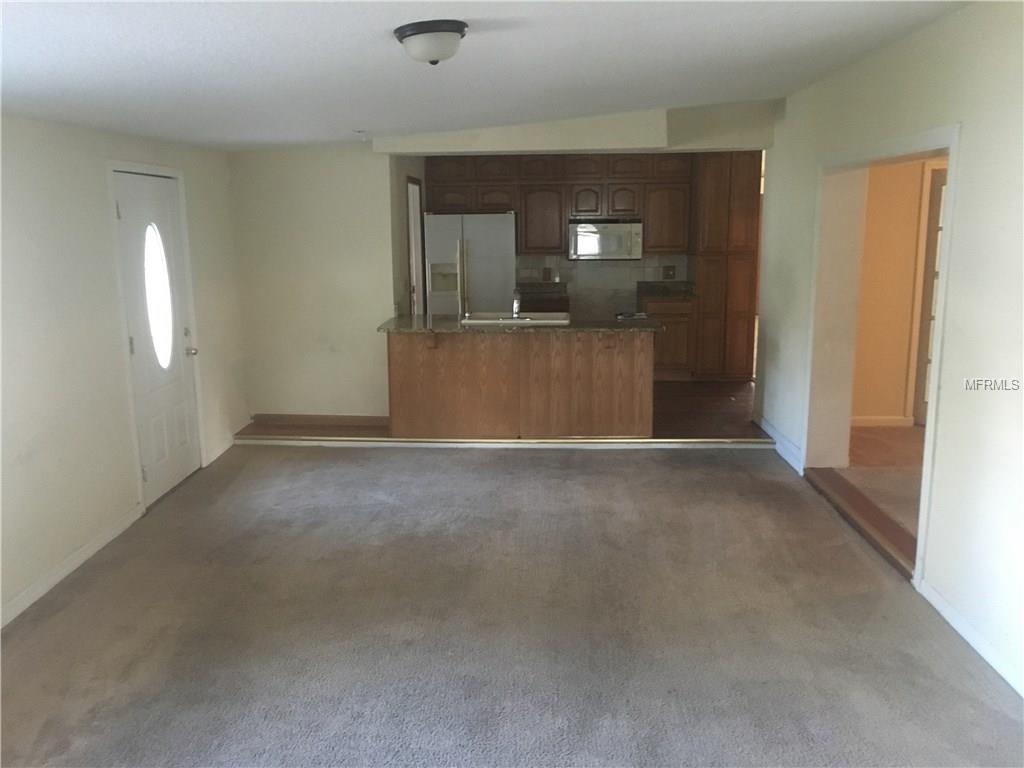 540 YEW COURT, ALTAMONTE SPRINGS, Florida 32714, 4 Bedrooms Bedrooms, 5 Rooms Rooms,3 BathroomsBathrooms,Residential,For sale,YEW,O5547447