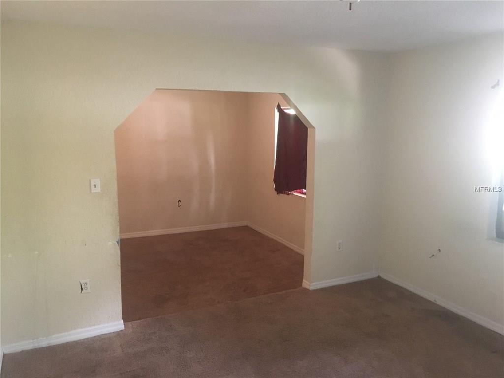 540 YEW COURT, ALTAMONTE SPRINGS, Florida 32714, 4 Bedrooms Bedrooms, 5 Rooms Rooms,3 BathroomsBathrooms,Residential,For sale,YEW,O5547447