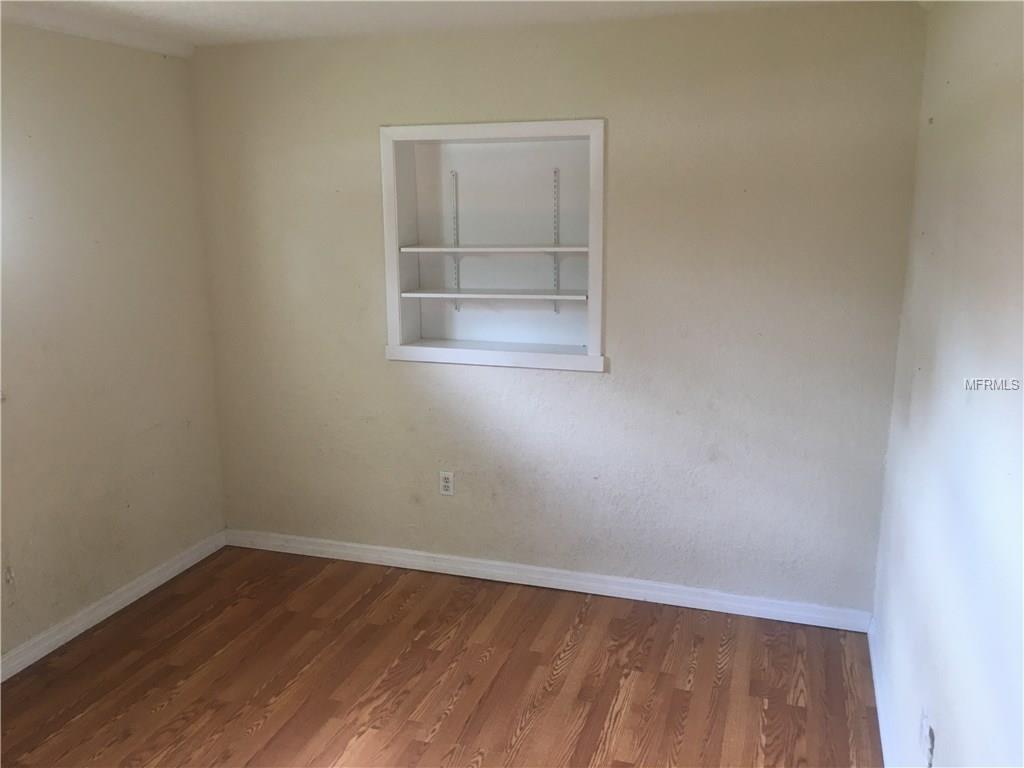 540 YEW COURT, ALTAMONTE SPRINGS, Florida 32714, 4 Bedrooms Bedrooms, 5 Rooms Rooms,3 BathroomsBathrooms,Residential,For sale,YEW,O5547447