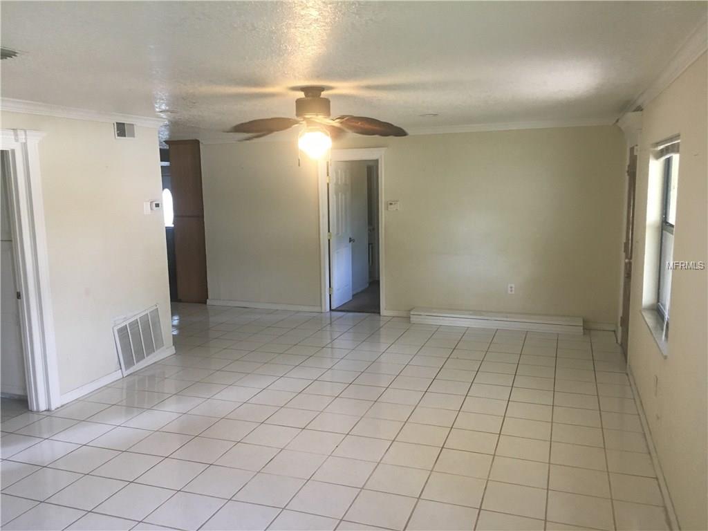 540 YEW COURT, ALTAMONTE SPRINGS, Florida 32714, 4 Bedrooms Bedrooms, 5 Rooms Rooms,3 BathroomsBathrooms,Residential,For sale,YEW,O5547447