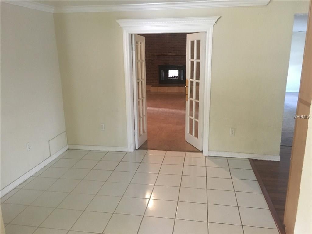 540 YEW COURT, ALTAMONTE SPRINGS, Florida 32714, 4 Bedrooms Bedrooms, 5 Rooms Rooms,3 BathroomsBathrooms,Residential,For sale,YEW,O5547447