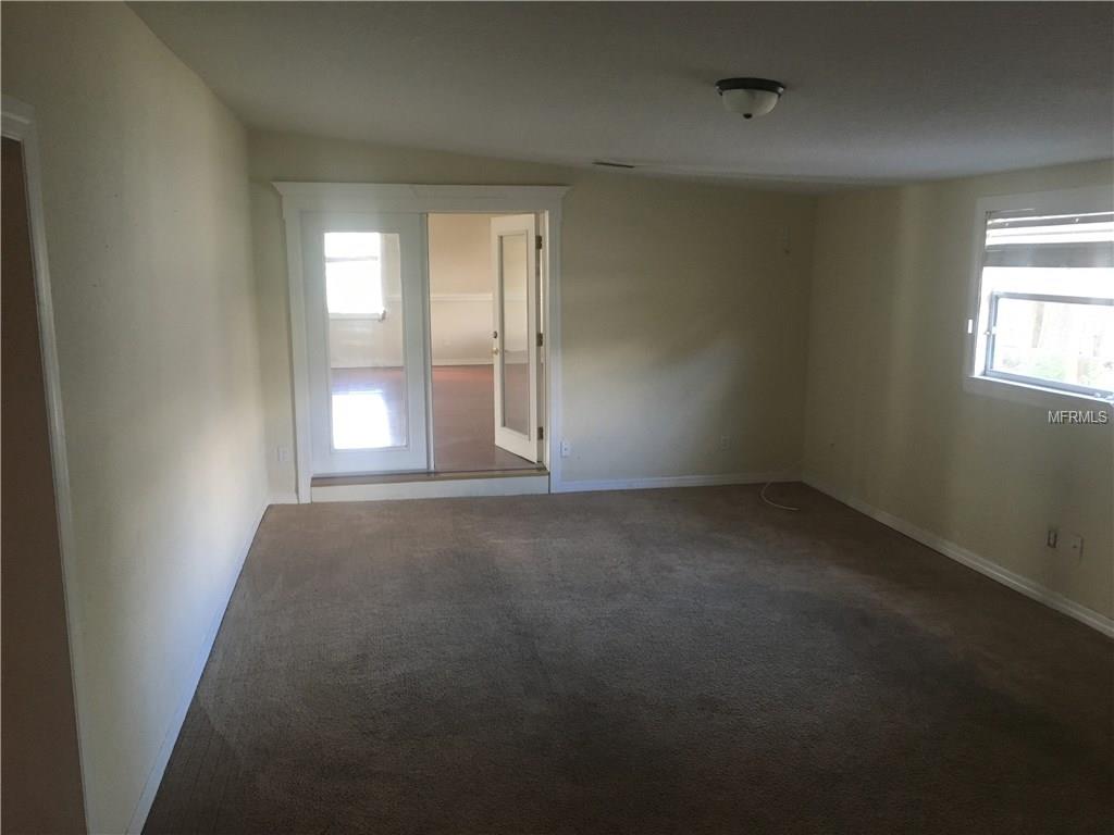 540 YEW COURT, ALTAMONTE SPRINGS, Florida 32714, 4 Bedrooms Bedrooms, 5 Rooms Rooms,3 BathroomsBathrooms,Residential,For sale,YEW,O5547447