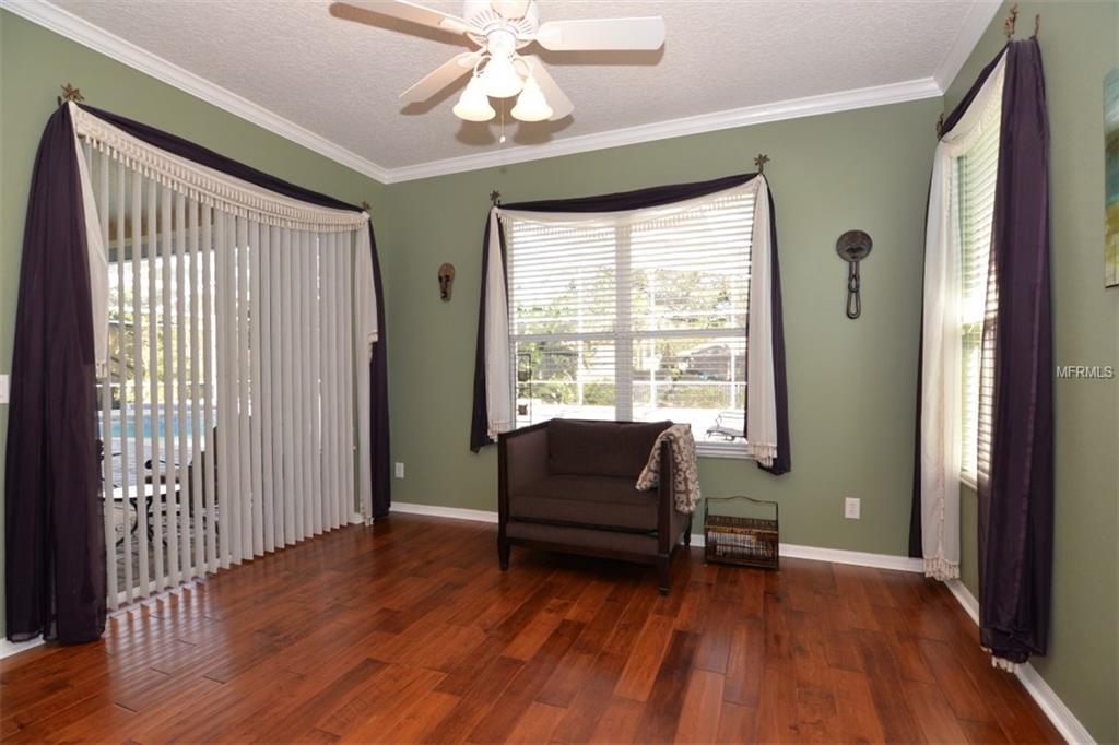 611 WOOD HOLLOW COURT, APOPKA, Florida 32712, 5 Bedrooms Bedrooms, 11 Rooms Rooms,4 BathroomsBathrooms,Residential,For sale,WOOD HOLLOW,O5551690