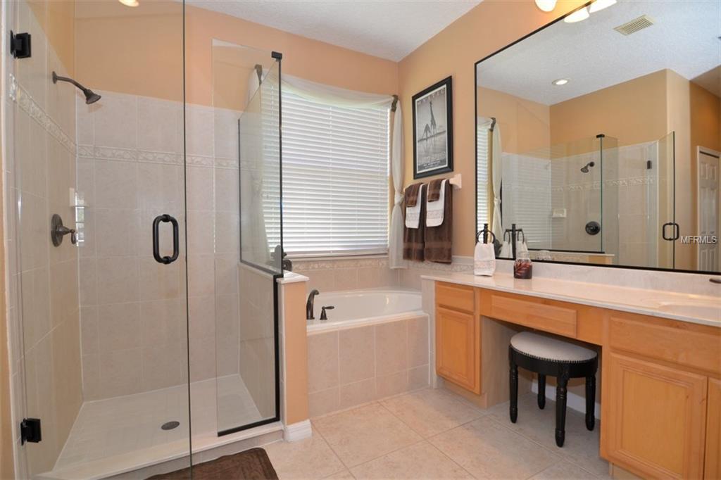 611 WOOD HOLLOW COURT, APOPKA, Florida 32712, 5 Bedrooms Bedrooms, 11 Rooms Rooms,4 BathroomsBathrooms,Residential,For sale,WOOD HOLLOW,O5551690