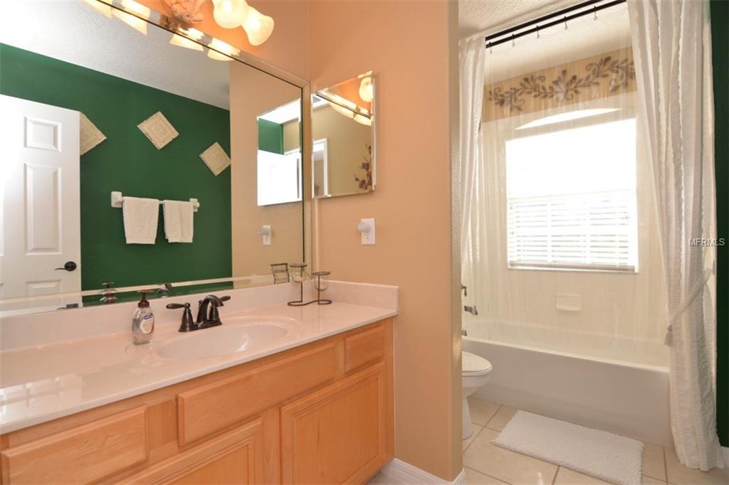 611 WOOD HOLLOW COURT, APOPKA, Florida 32712, 5 Bedrooms Bedrooms, 11 Rooms Rooms,4 BathroomsBathrooms,Residential,For sale,WOOD HOLLOW,O5551690