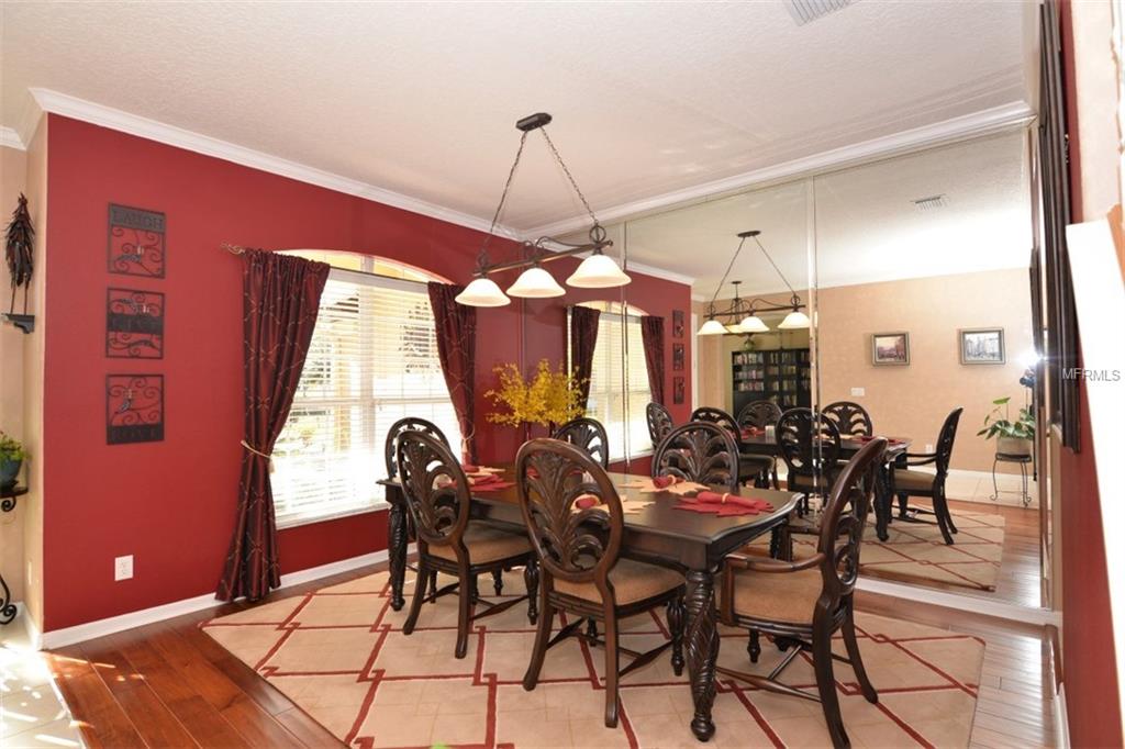 611 WOOD HOLLOW COURT, APOPKA, Florida 32712, 5 Bedrooms Bedrooms, 11 Rooms Rooms,4 BathroomsBathrooms,Residential,For sale,WOOD HOLLOW,O5551690