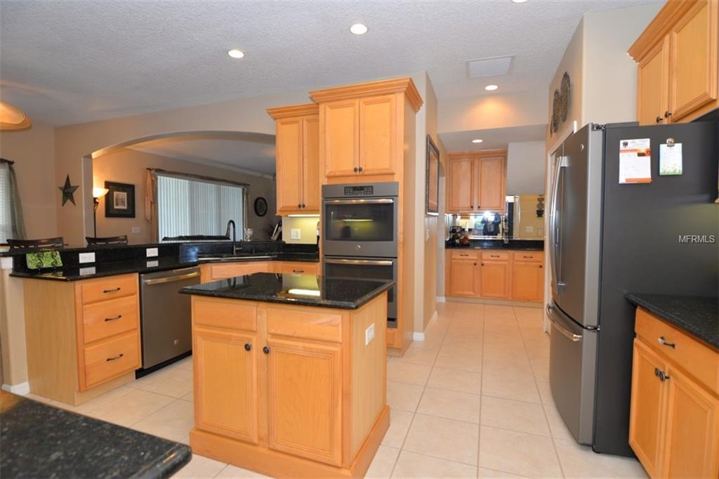 611 WOOD HOLLOW COURT, APOPKA, Florida 32712, 5 Bedrooms Bedrooms, 11 Rooms Rooms,4 BathroomsBathrooms,Residential,For sale,WOOD HOLLOW,O5551690