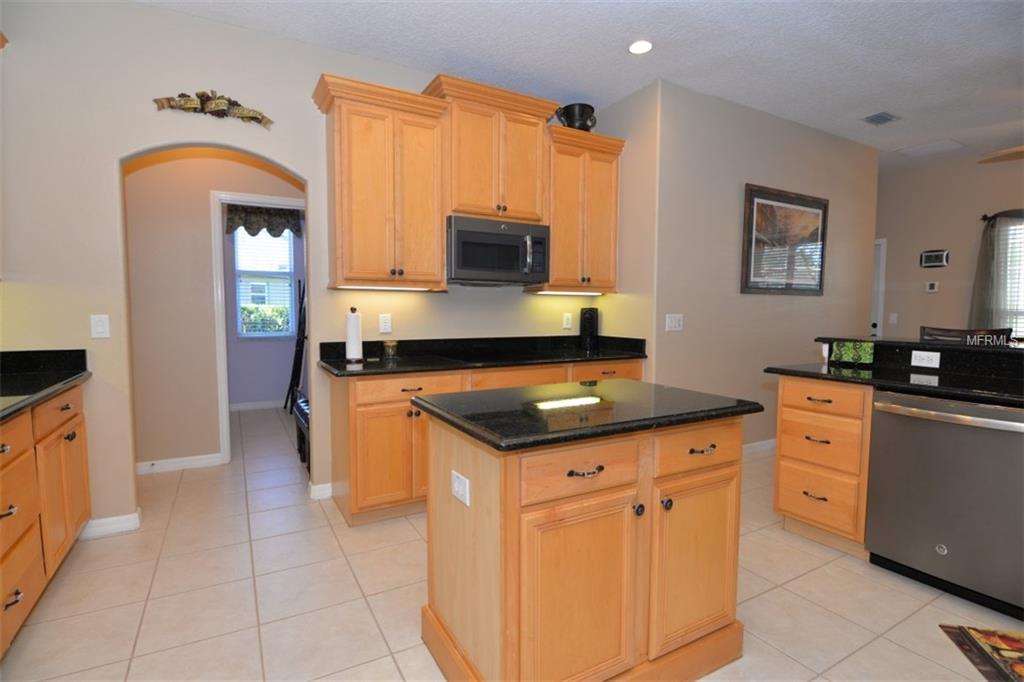 611 WOOD HOLLOW COURT, APOPKA, Florida 32712, 5 Bedrooms Bedrooms, 11 Rooms Rooms,4 BathroomsBathrooms,Residential,For sale,WOOD HOLLOW,O5551690