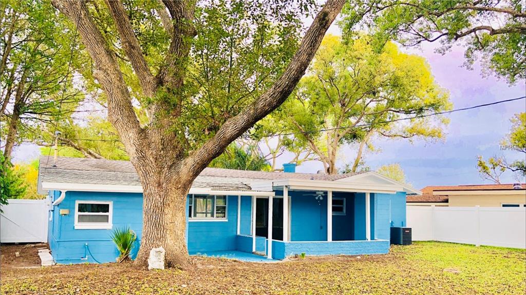 1507 4TH STREET SW, LARGO, Florida 33770, 3 Bedrooms Bedrooms, 4 Rooms Rooms,1 BathroomBathrooms,Residential,For sale,4TH,U7843186