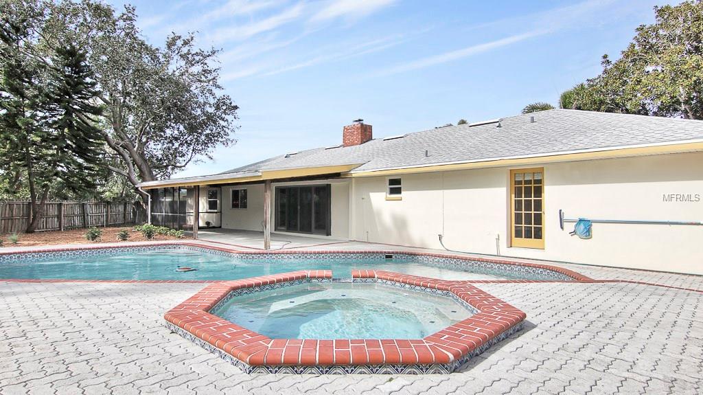 6850 21ST WAY S, ST PETERSBURG, Florida 33712, 3 Bedrooms Bedrooms, 6 Rooms Rooms,2 BathroomsBathrooms,Residential,For sale,21ST,U7845646