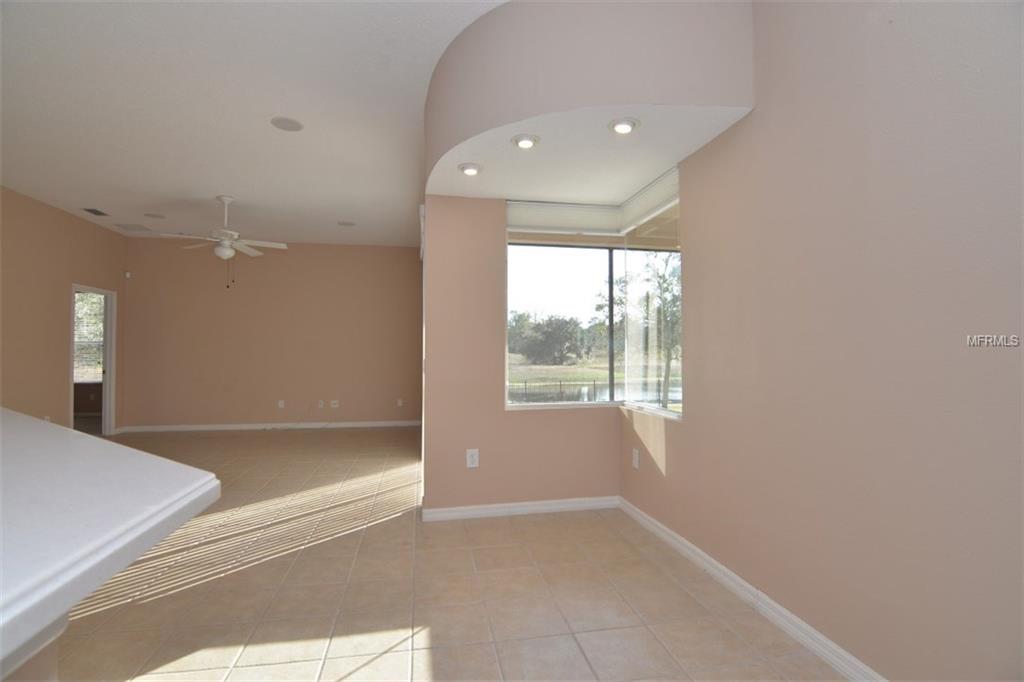 656 BROOKFIELD PLACE, APOPKA, Florida 32712, 4 Bedrooms Bedrooms, 9 Rooms Rooms,3 BathroomsBathrooms,Residential,For sale,BROOKFIELD,O5560012