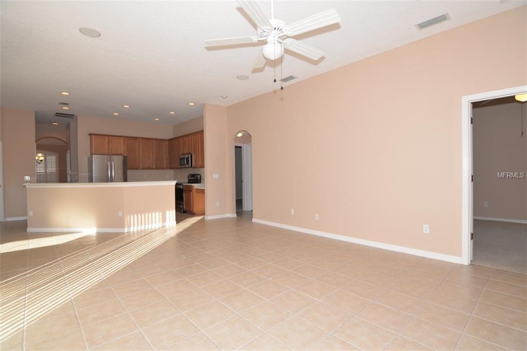 656 BROOKFIELD PLACE, APOPKA, Florida 32712, 4 Bedrooms Bedrooms, 9 Rooms Rooms,3 BathroomsBathrooms,Residential,For sale,BROOKFIELD,O5560012