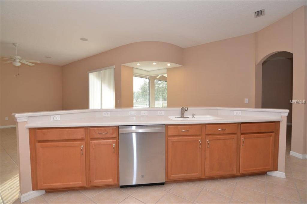 656 BROOKFIELD PLACE, APOPKA, Florida 32712, 4 Bedrooms Bedrooms, 9 Rooms Rooms,3 BathroomsBathrooms,Residential,For sale,BROOKFIELD,O5560012